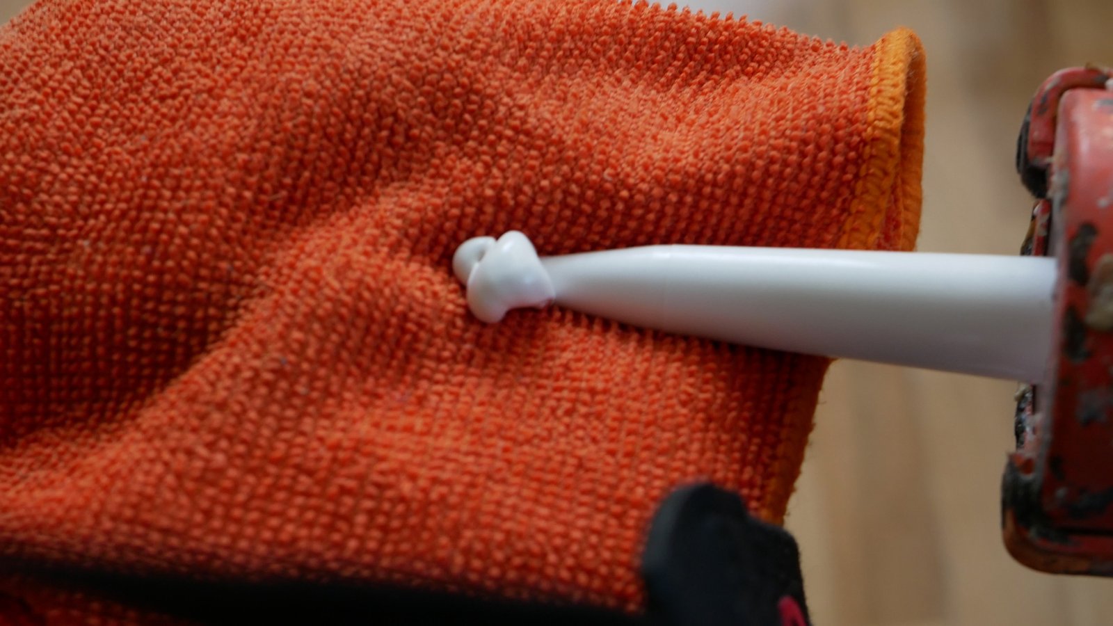 Caulking Guide (5 of 19)