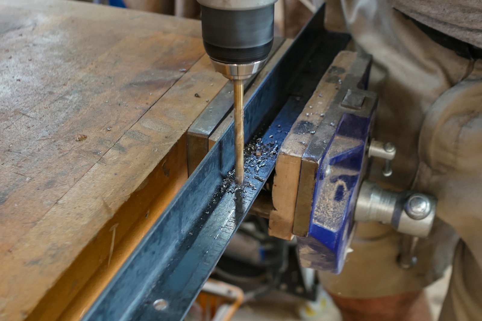 Walnut Bedframe (15 of 57).jpg